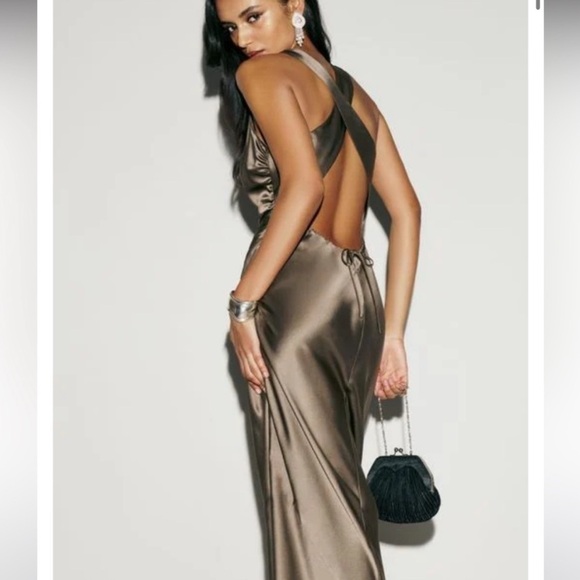 NEW NWT Reformation Anaiis Silk Dress High Neck Open Back Maxi Dress Morel Brown - Picture 3 of 13